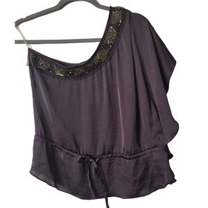 Elegant Purple Women's Top with Beaded Neckline Size Medium